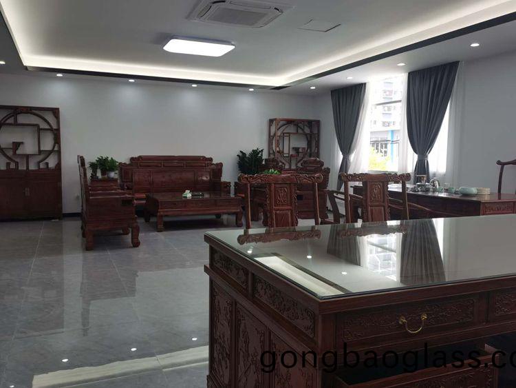 辦公(gong)室圖(tu)片(pian)二