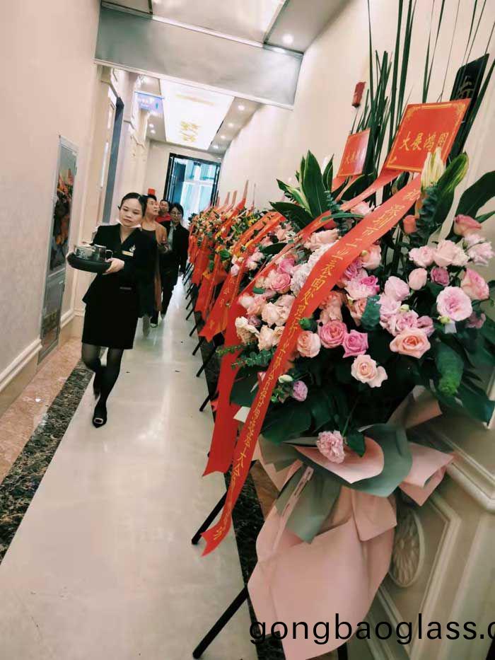 鼎(ding)立(li)禮(li)金讚助(zhu)敬(jing)贈(zeng)蘤藍(lan)